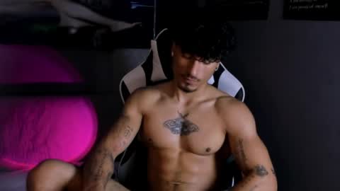 Thomas 3  JUST STAY AND BE MY LAST LOVE online show from 04.15.26