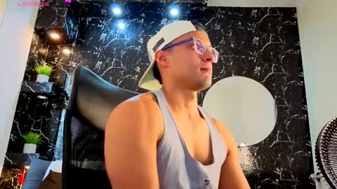  T H O M A S online show from 11.28.25