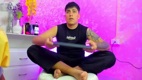 Thomas and Faon  online show from 03.31.26