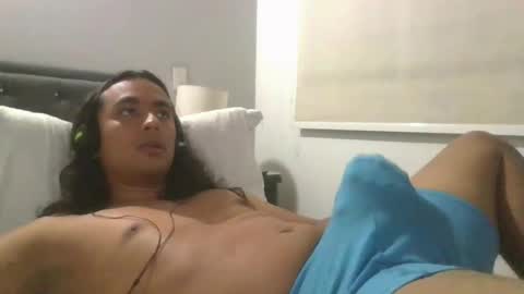 Snapshot of thomasbbc25 chatting on 12.04.24 Thomas online show from 12.04.24