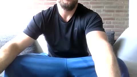 Snapshot of thomasonnl chatting on 05.03.26 thomasonnl online show from 05.03.26