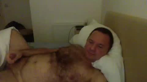 Snapshot of thomaspol chatting on 10.14.25 Tom online show from 10.14.25