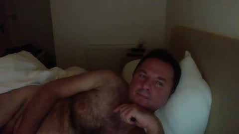 Snapshot of thomaspol chatting on 11.24.25 Tom online show from 11.24.25