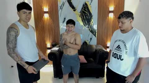 thomson_hot01 online show from 09.19.25