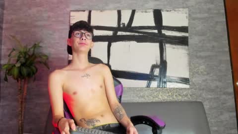 THOMASS online show from 04.12.26