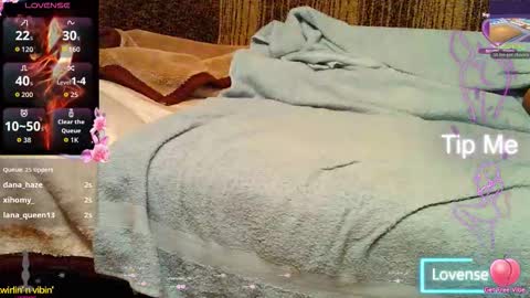 Snapshot of thongsandstockings chatting on 09.17.25 Thongsandstocking online show from 09.17.25