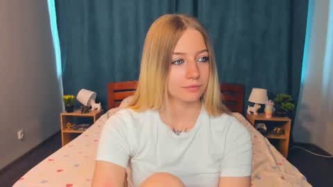 Snapshot of thoracarter chatting on 06.28.26 thoracarter online show from 06.28.26