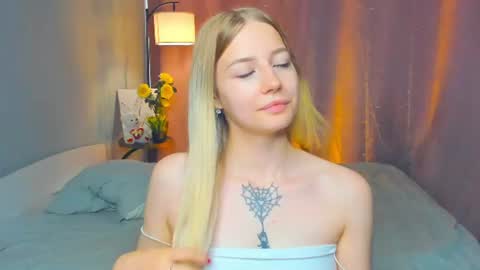 Snapshot of thoracarter chatting on 07.20.26 thoracarter online show from 07.20.26