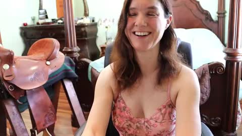 ThornburyRose online show from 03.06.25