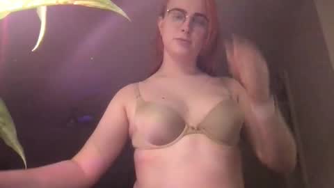 threalqueenaria online show from 04.16.26