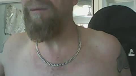Snapshot of thrillingozziecock chatting on 09.25.25 thrillingozziecock online show from 09.25.25