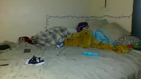 Snapshot of throat14goat88 chatting on 12.08.24 good14girl88 online show from 12.08.24