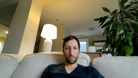 throwawayafteruse20202 online show from 11.03.25