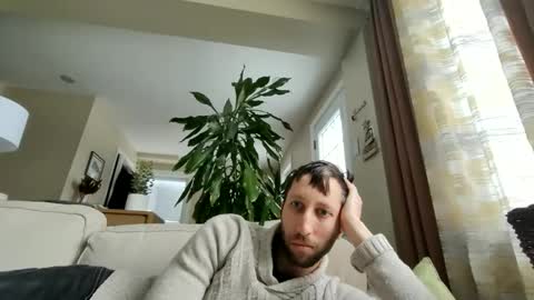 throwawayafteruse20202 online show from 12.03.25