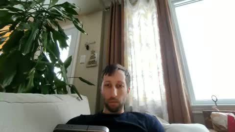 throwawayafteruse20202 online show from 12.22.25