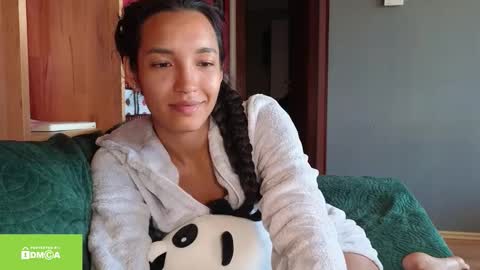 Snapshot of tia_j chatting on 09.23.25 tia_j online show from 09.23.25