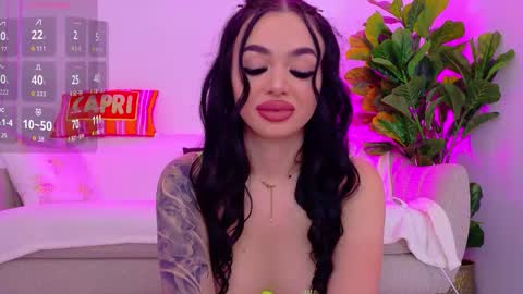 tiabelle online show from 11.21.25