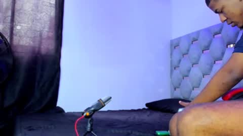 Snapshot of tiago_xxx_ chatting on 09.30.25 tiago_xxx_ online show from 09.30.25