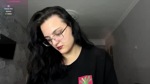 Mary online show from 11.14.25