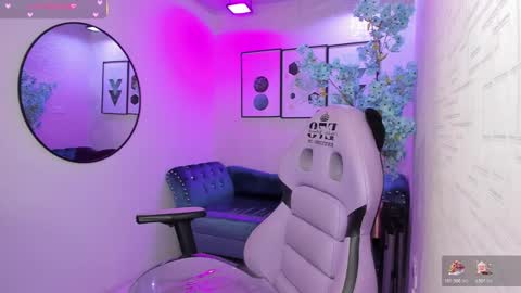 Tiara  online show from 01.10.26