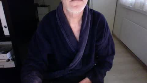 Snapshot of tiburzio chatting on 02.17.25 tiburzio online show from 02.17.25