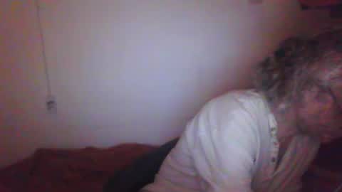 Snapshot of tiddles12345 chatting on 12.18.25 tiddles12345 online show from 12.18.25