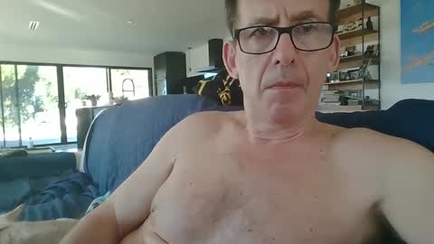 JustMe online show from 01.01.25