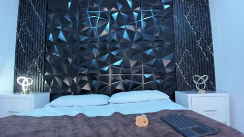 TIFF online show from 04.08.26