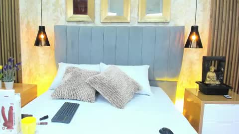 Dana Montoya online show from 09.15.25