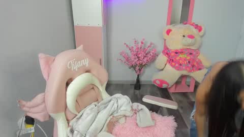 Snapshot of tifany_tay2 chatting on 01.31.25 hey am julietha online show from 01.31.25