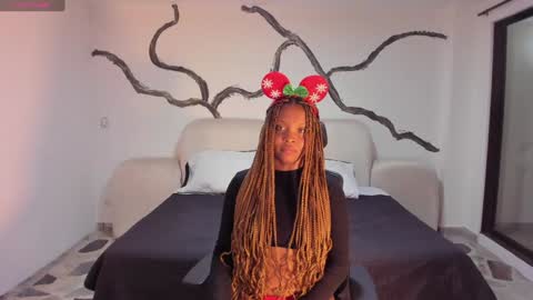 Snapshot of tifanytaylor1_ chatting on 12.29.24 TIFF online show from 12.29.24