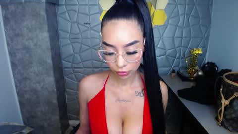 tiffany_1m online show from 03.12.25