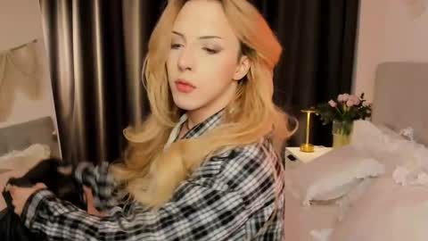 Tiffany online show from 04.08.26