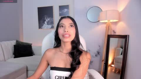 tiffany_low online show from 04.02.26