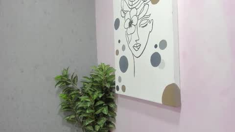 tiffany_mendez online show from 12.18.25