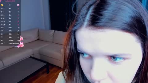 Snapshot of tiffanyfirth chatting on 01.09.26 Veronika online show from 01.09.26