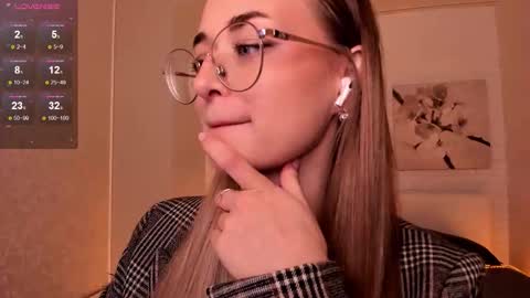 Tiffany online show from 10.08.25