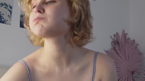 tiffanyjons online show from 01.08.25