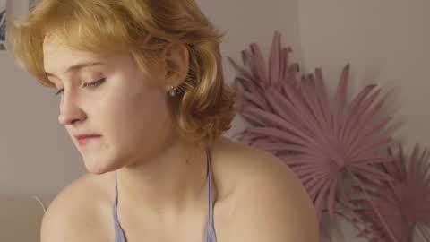 tiffanyjons online show from 01.12.25