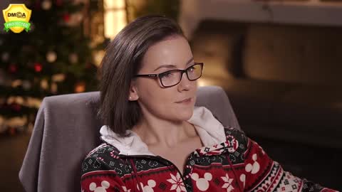 tiffanyriox online show from 12.21.24