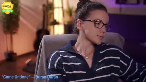 tiffanyriox online show from 09.24.25