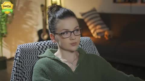 tiffanyriox online show from 04.15.26