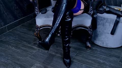 Tiffany  Sia online show from 01.16.25