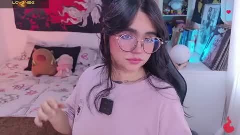 Snapshot of tigerlily__1 chatting on 06.25.26 Lilith online show from 06.25.26