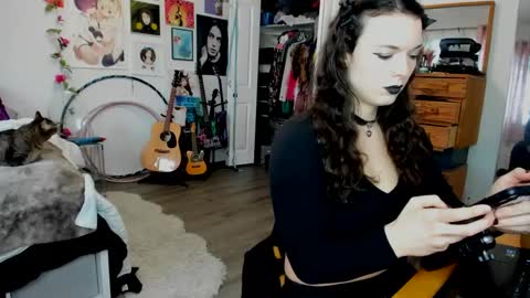 Snapshot of tiggerrosey chatting on 03.11.25 All my Links online show from 03.11.25