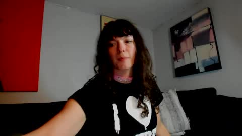 Snapshot of tiggerrosey chatting on 09.25.25 All my Links online show from 09.25.25