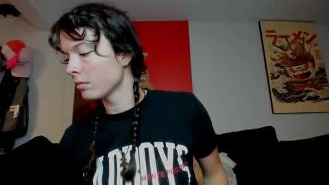 Snapshot of tiggerrosey chatting on 10.31.25 All my Links online show from 10.31.25