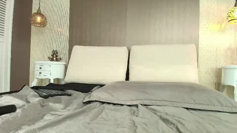 T I F F A N Y online show from 02.12.26