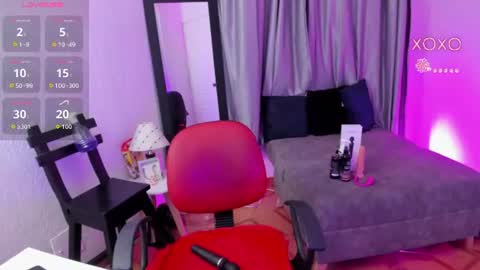 Snapshot of tiinajonus_ chatting on 06.25.26 tiinajonus_ online show from 06.25.26