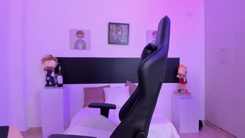 Tiny  online show from 11.26.25